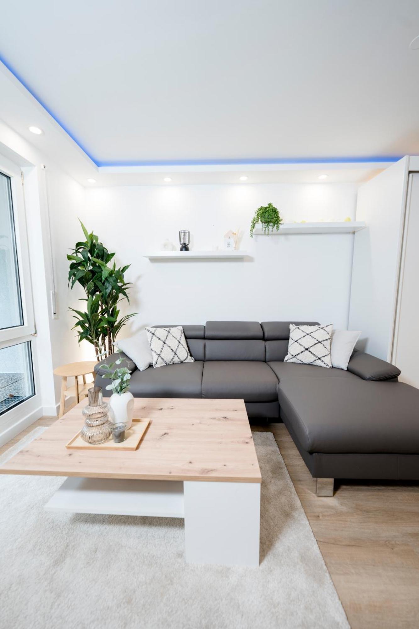 Bellabene Modernes Studio Apartment In Zentraler Lage Mit Terrasse, Parkplatz, Smarttv Πφορτζχάιμ Εξωτερικό φωτογραφία