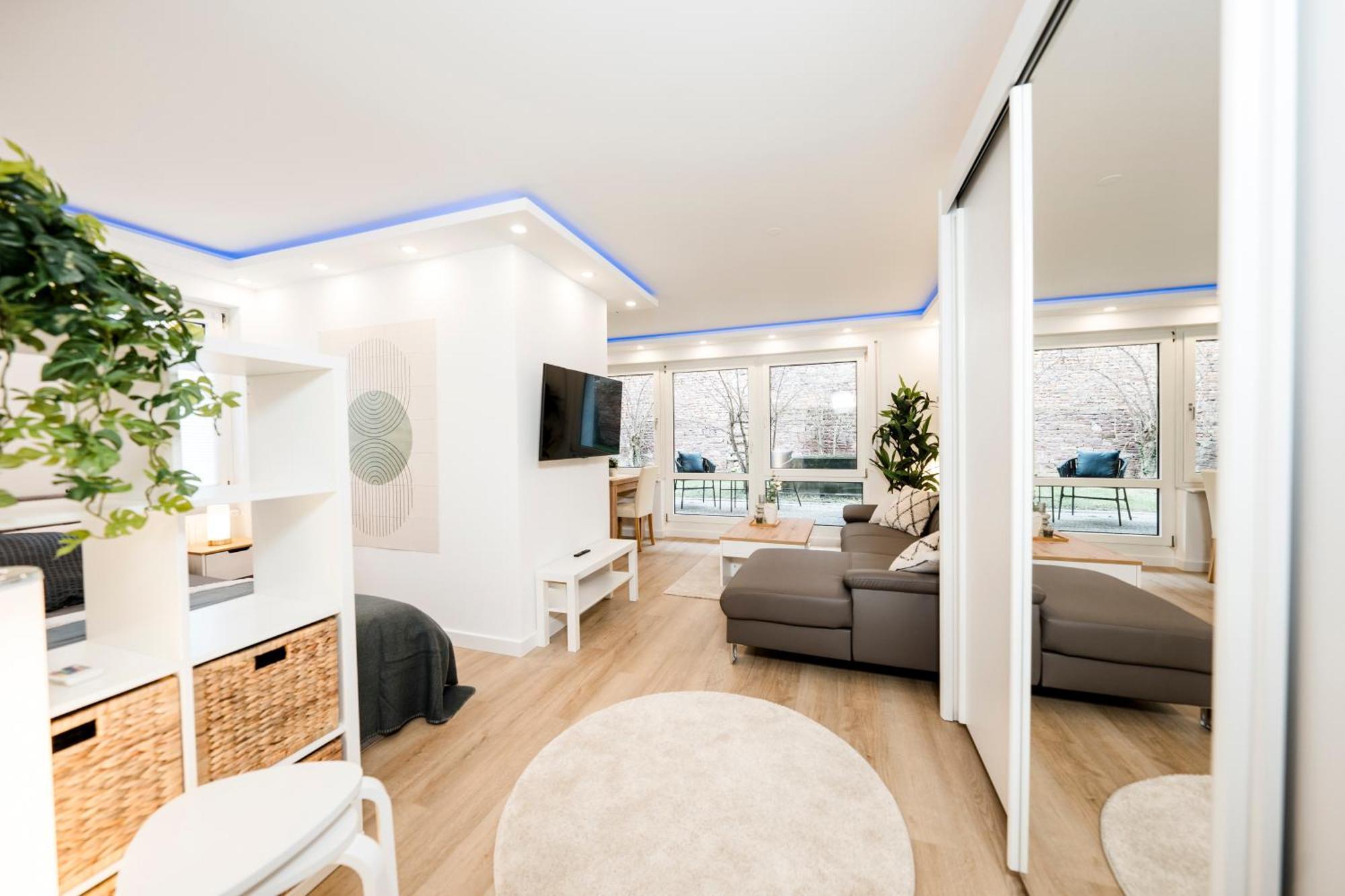 Bellabene Modernes Studio Apartment In Zentraler Lage Mit Terrasse, Parkplatz, Smarttv Πφορτζχάιμ Εξωτερικό φωτογραφία