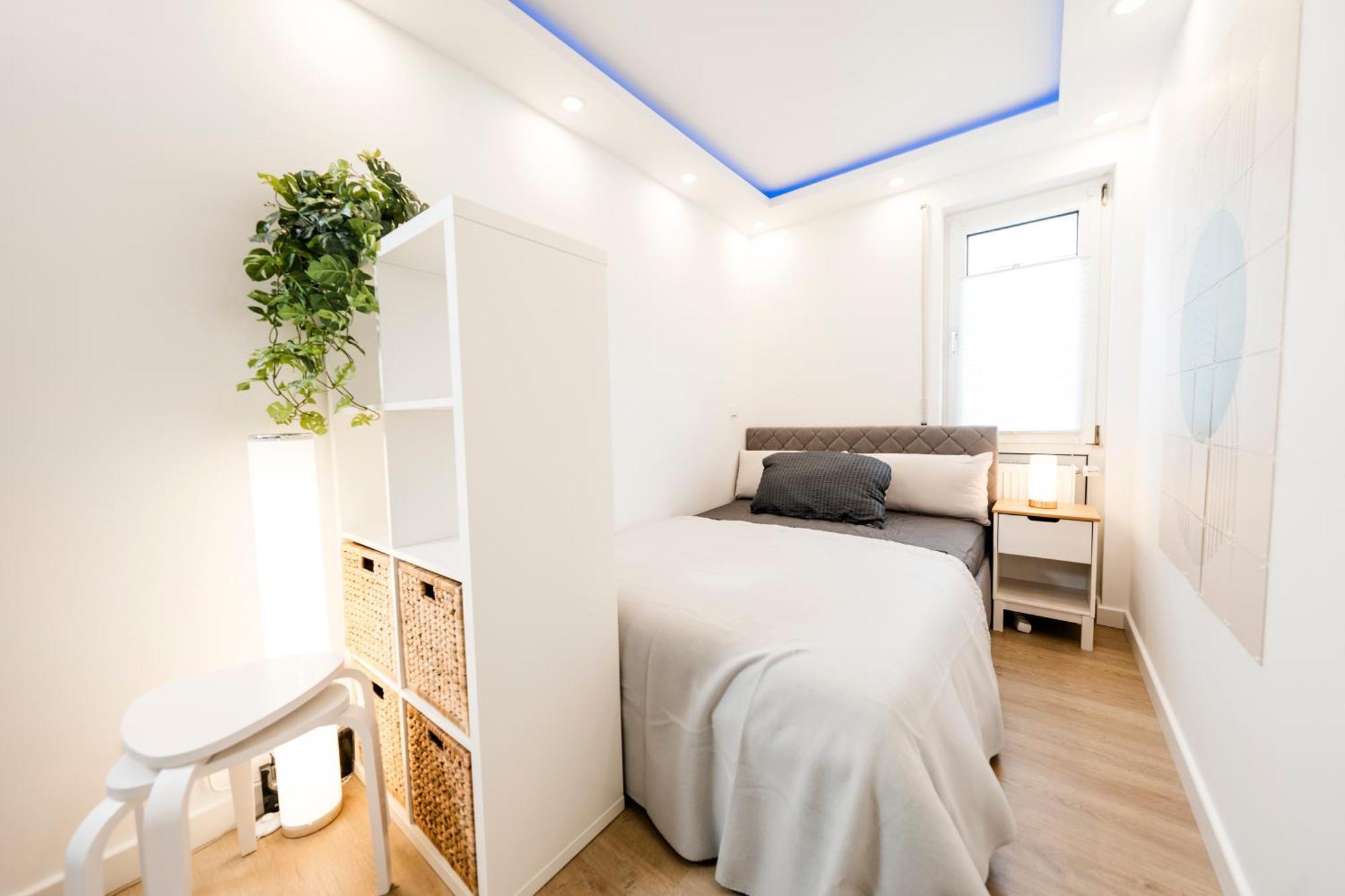 Bellabene Modernes Studio Apartment In Zentraler Lage Mit Terrasse, Parkplatz, Smarttv Πφορτζχάιμ Εξωτερικό φωτογραφία