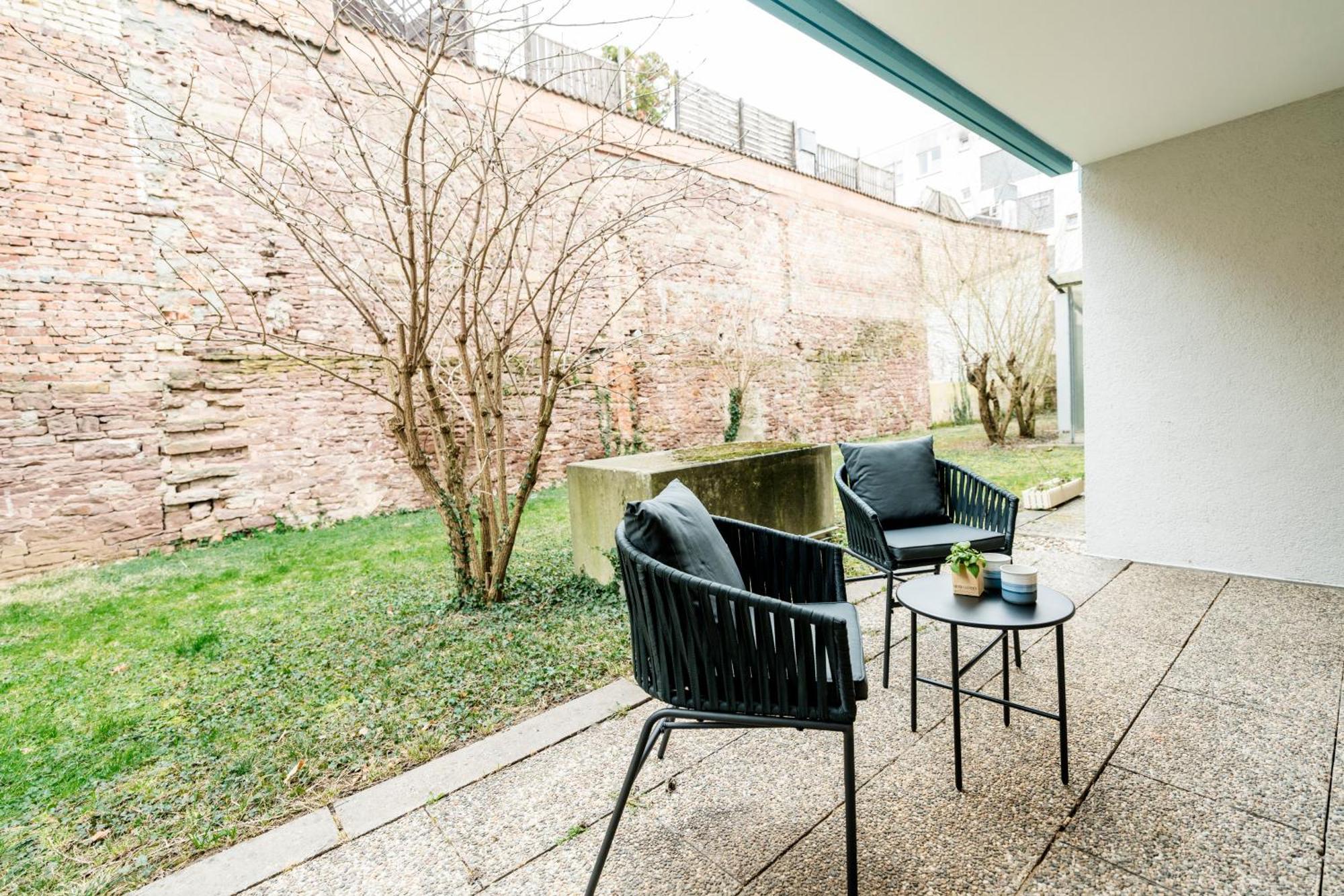 Bellabene Modernes Studio Apartment In Zentraler Lage Mit Terrasse, Parkplatz, Smarttv Πφορτζχάιμ Εξωτερικό φωτογραφία